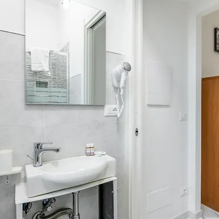 Comfortable Apartment *